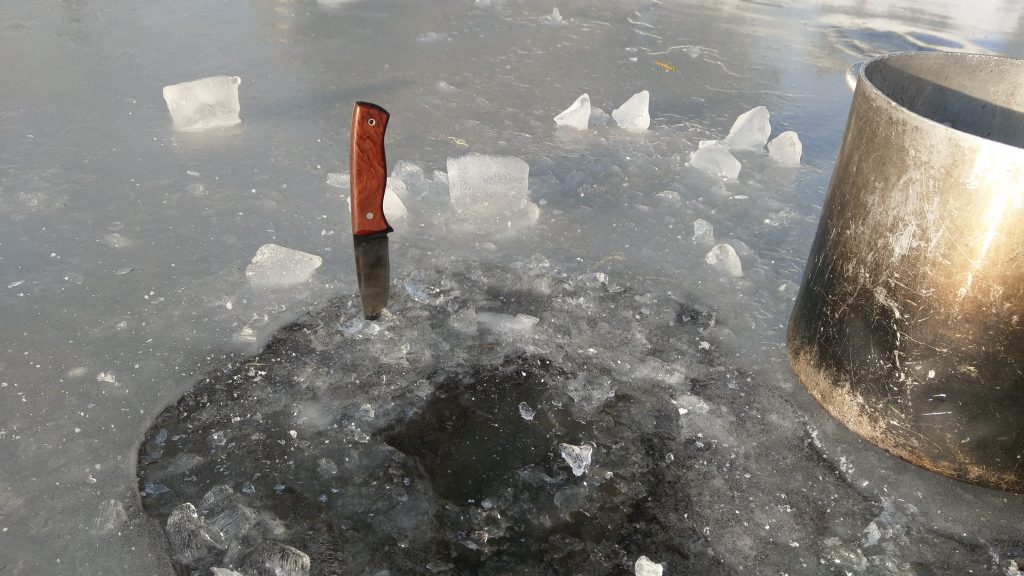 Outdoor Messer im Einsatz